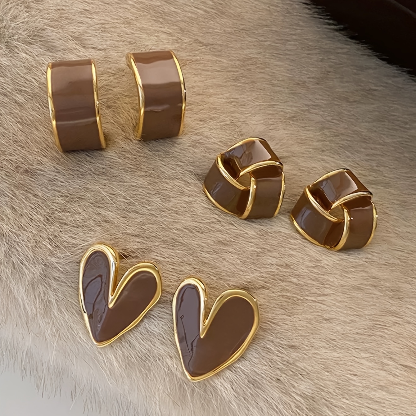 Image of 3 Pairs Of Vintage Elegant, Gentle, And High-end Geometric Heart Brown Drip Glaze Stud Earrings Set, Suitable For Women' Commuting, Holiday Gatherings, And Parties