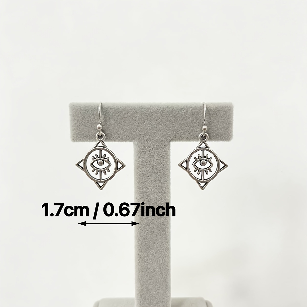 Women's Vintage Eye of Horus Drop Earrings