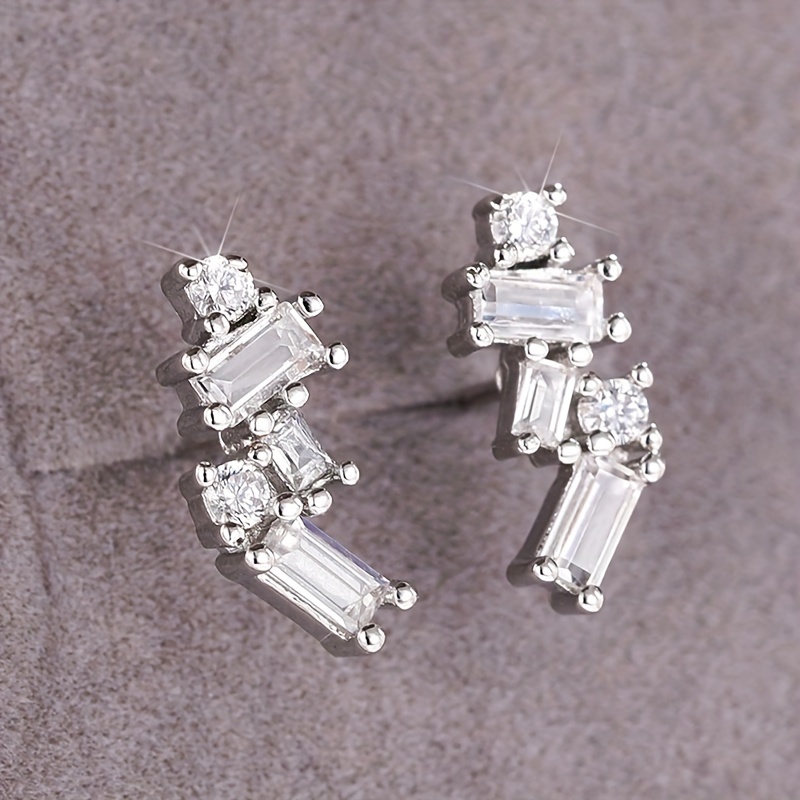 E-shop 1 Paar Kleine Exquisite Damen Irreguläre Synthetische Zirkonia Ohrstecker Modische Damen Ohrschmuck Einzelner Trendiger Stil Geeignet für Damen