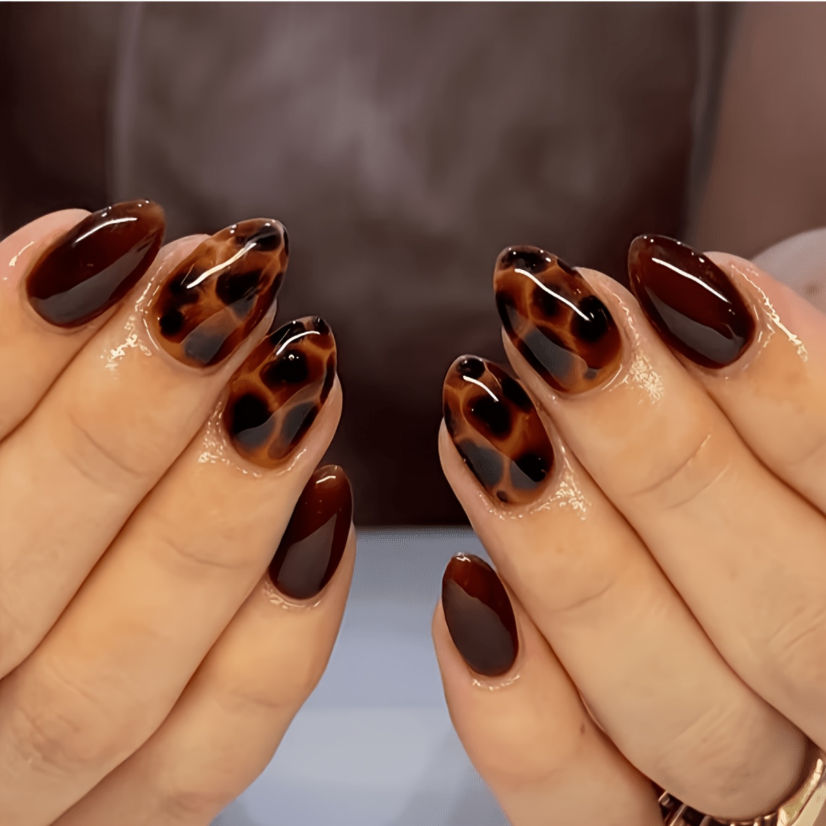 TEMU 48pcs Short Oval Glossy Leopard Print Pattern - -on Fake Nail Stickers, Women's Nails, Trendy Fashionable Manicure, Women's Nails, Suitable For