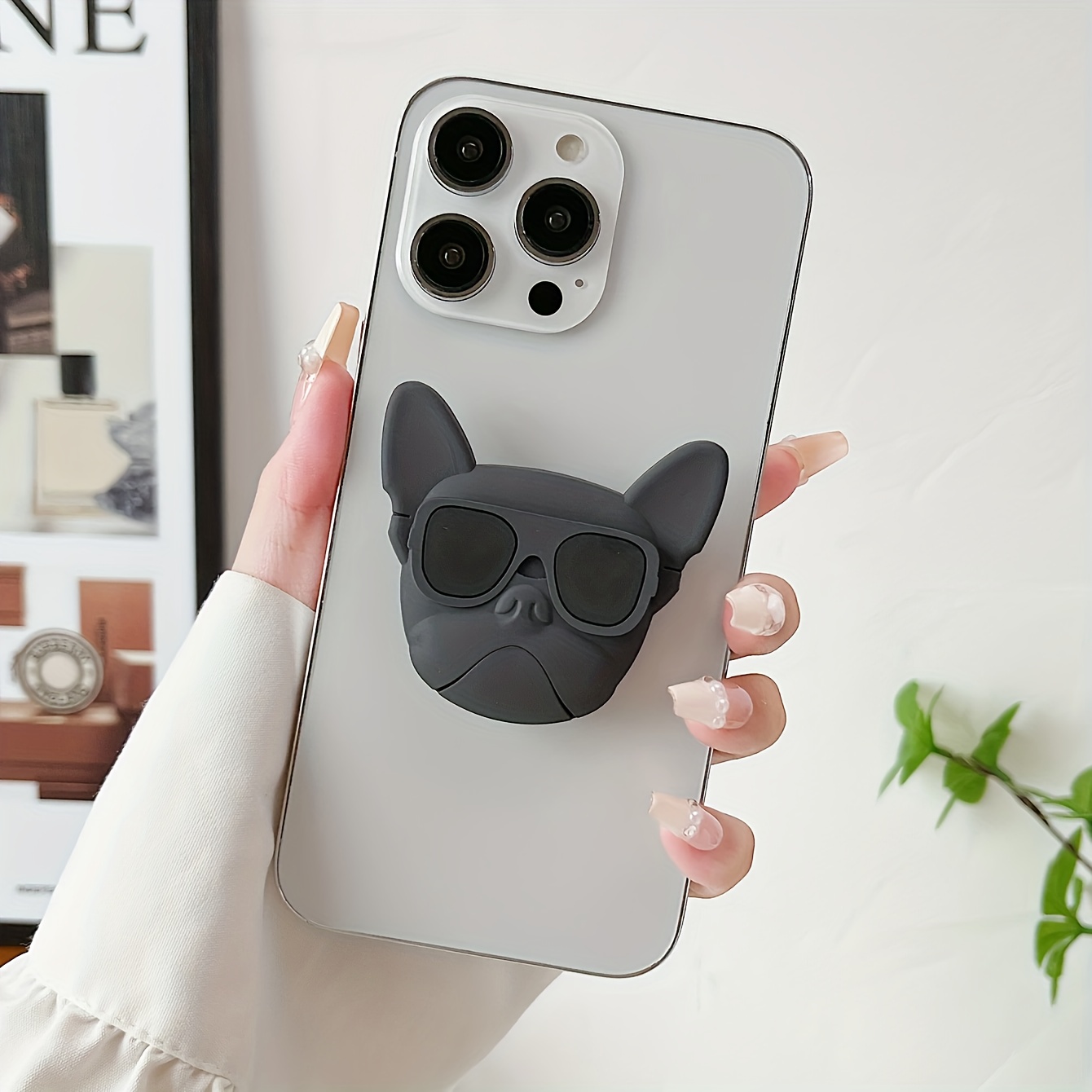 E-shop Ein Handyhalter in Form schwarzen Hundekopfes, geeignet für iPhone, Vivo, Xiaomi und andere Handymodelle, der Dehnring ist einfach zu verstauen,