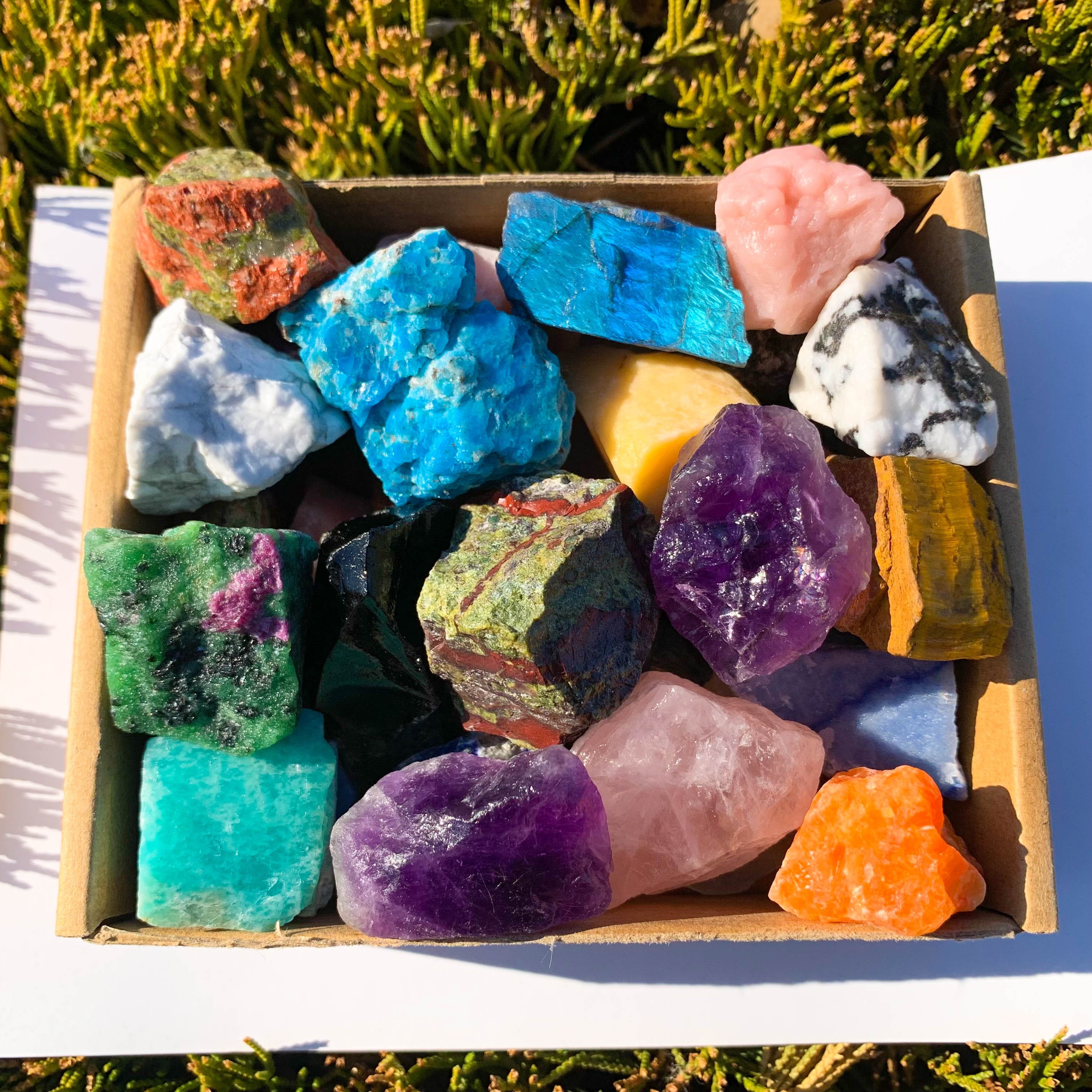 Box of mixed stones for jewelry deals making