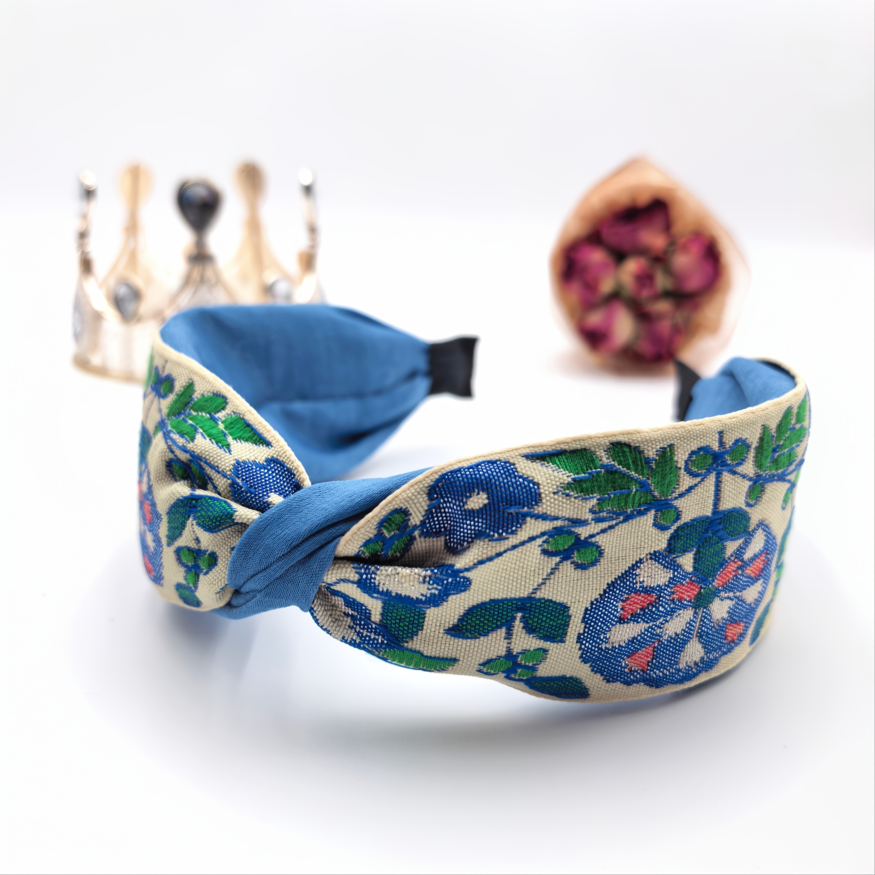 Classic European-inspired Headband For Ladies - A Stylish Retro Hairpiece Suitable For Everyday Use, Gatherings, And Photography