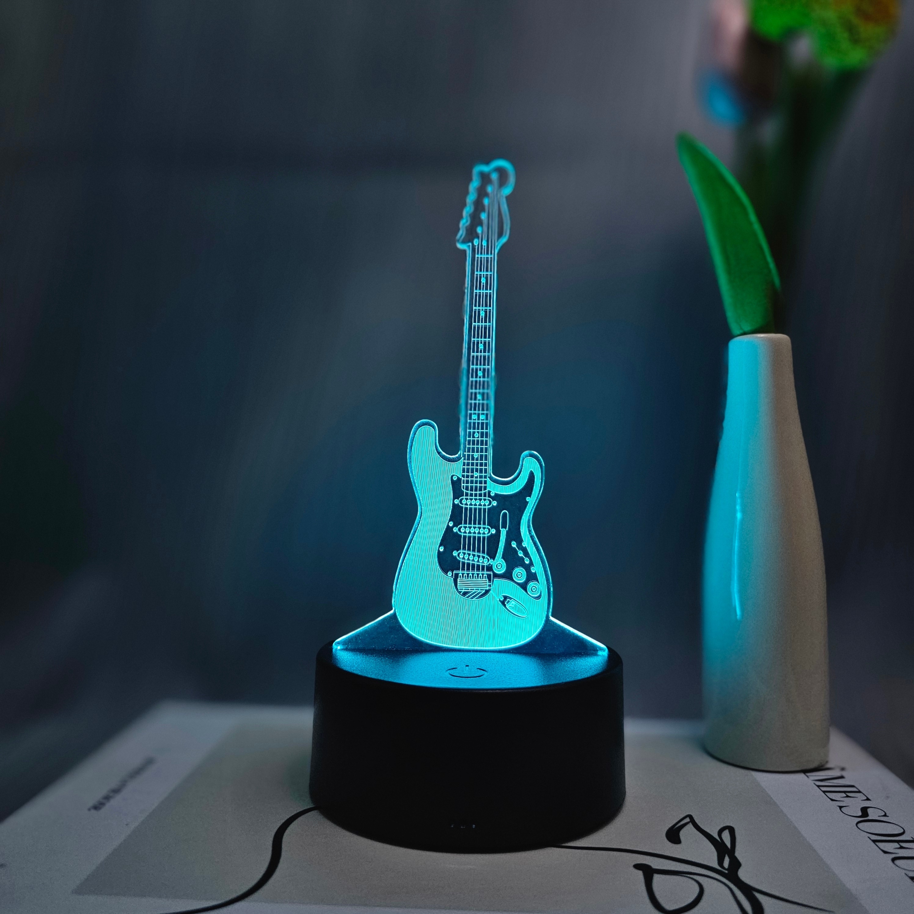 

1pc 3d Guitar Shape Night Light, 7-color Touch Adjustable Light + White Monochrome Warm Light, Holiday Gift For Family Friends, Room Desktop Decoration Atmosphere Light.