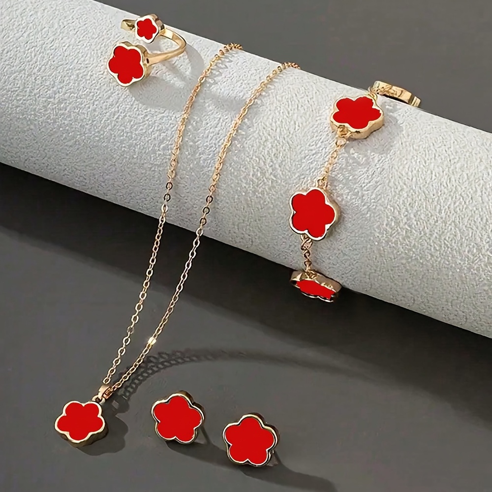 5pcs Jewelry Set Lucky Clover Bracelet, Necklace, Earrings, Necklace and Ring Jewelry Set Suitable for daily wear as a gift for friends