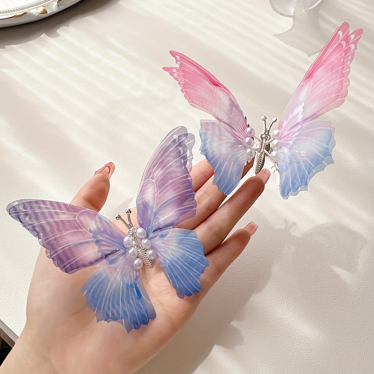 Image of 2pcs/set, Winged Double-layer Hair Clips With Gradient Pearl - Stylish And Elegant Princess Fairy Hairpin Combo Set