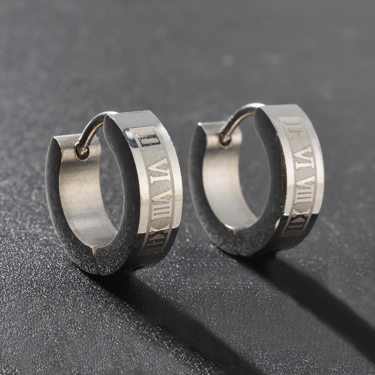 Image of A Pair Of Stylish And Minimalist Roman Engraved Hoop Earrings Suitable For Men And Women For Parties And Back-to-
