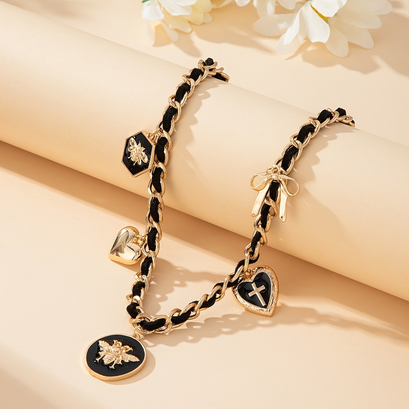 Image of 1pc Elegant Metal Glazed Bow Hand-woven Chain Necklace, Suitable For Women' Wear, Gift , And Party Occasions