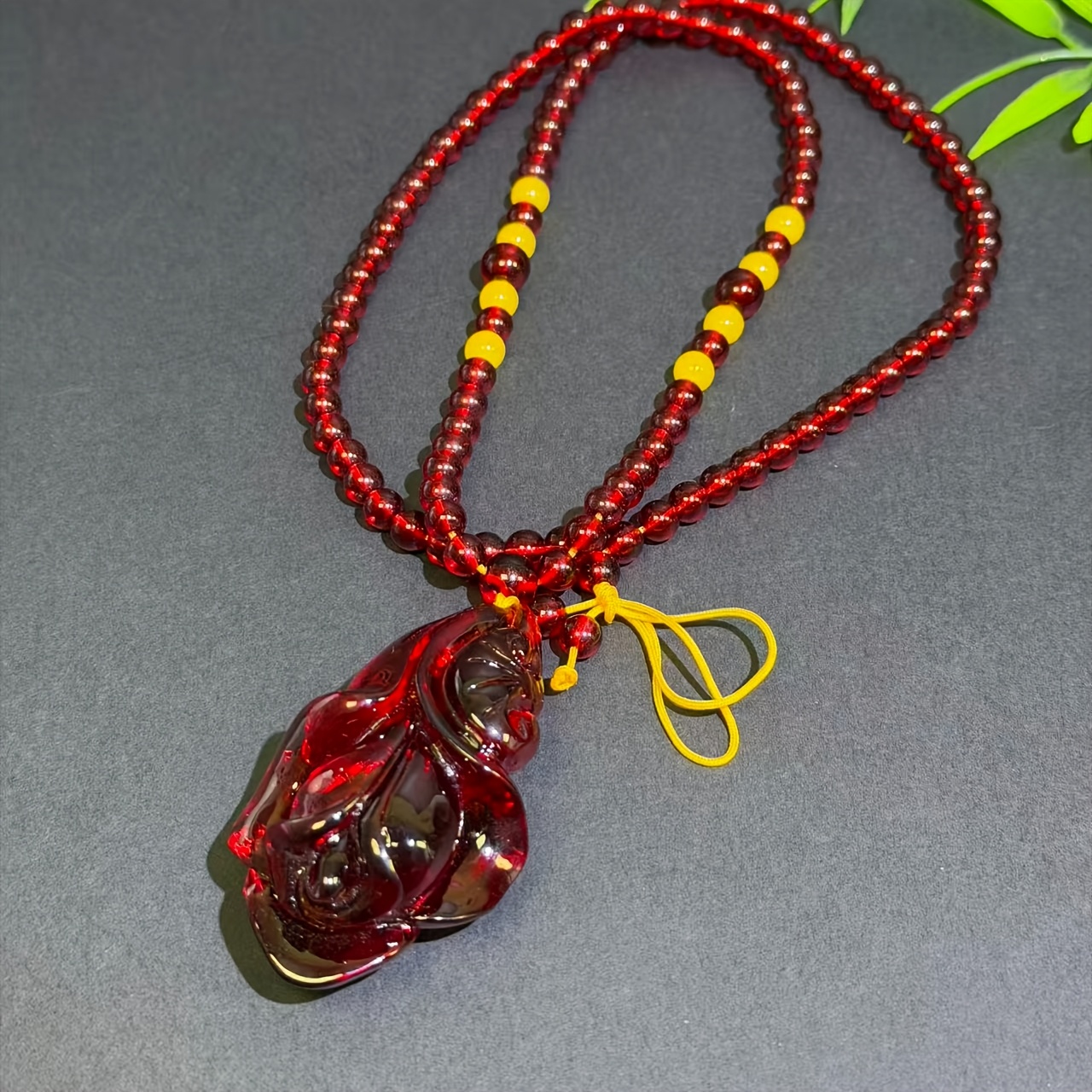 Natural Baltic Amber Honey Wax Flower Water Drop Pendant Necklace