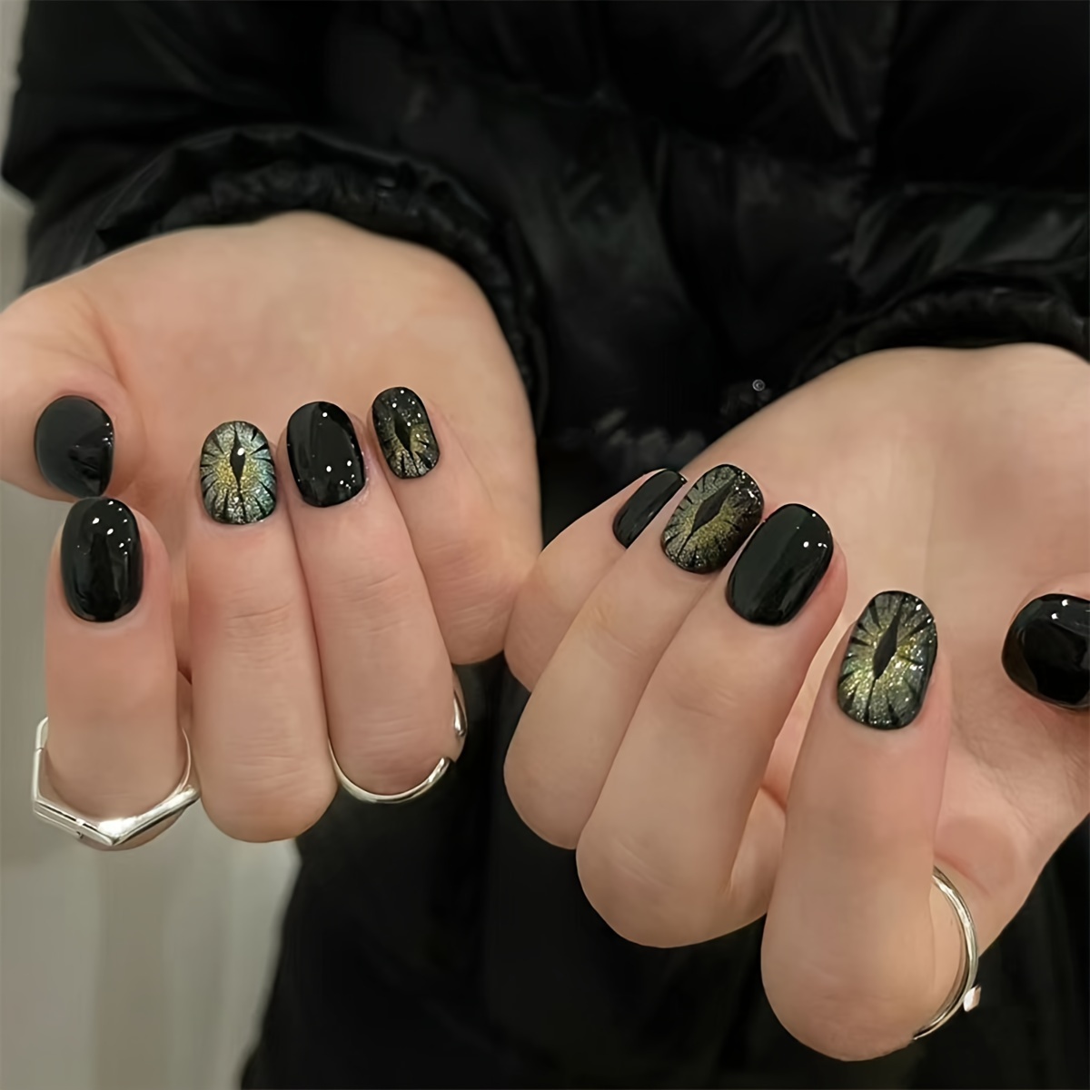 24pcs Short Oval-Shaped Press-On Nails Set, Black And Green Colors, Glitter Finish, Cat Eye Design, Perfect For Women