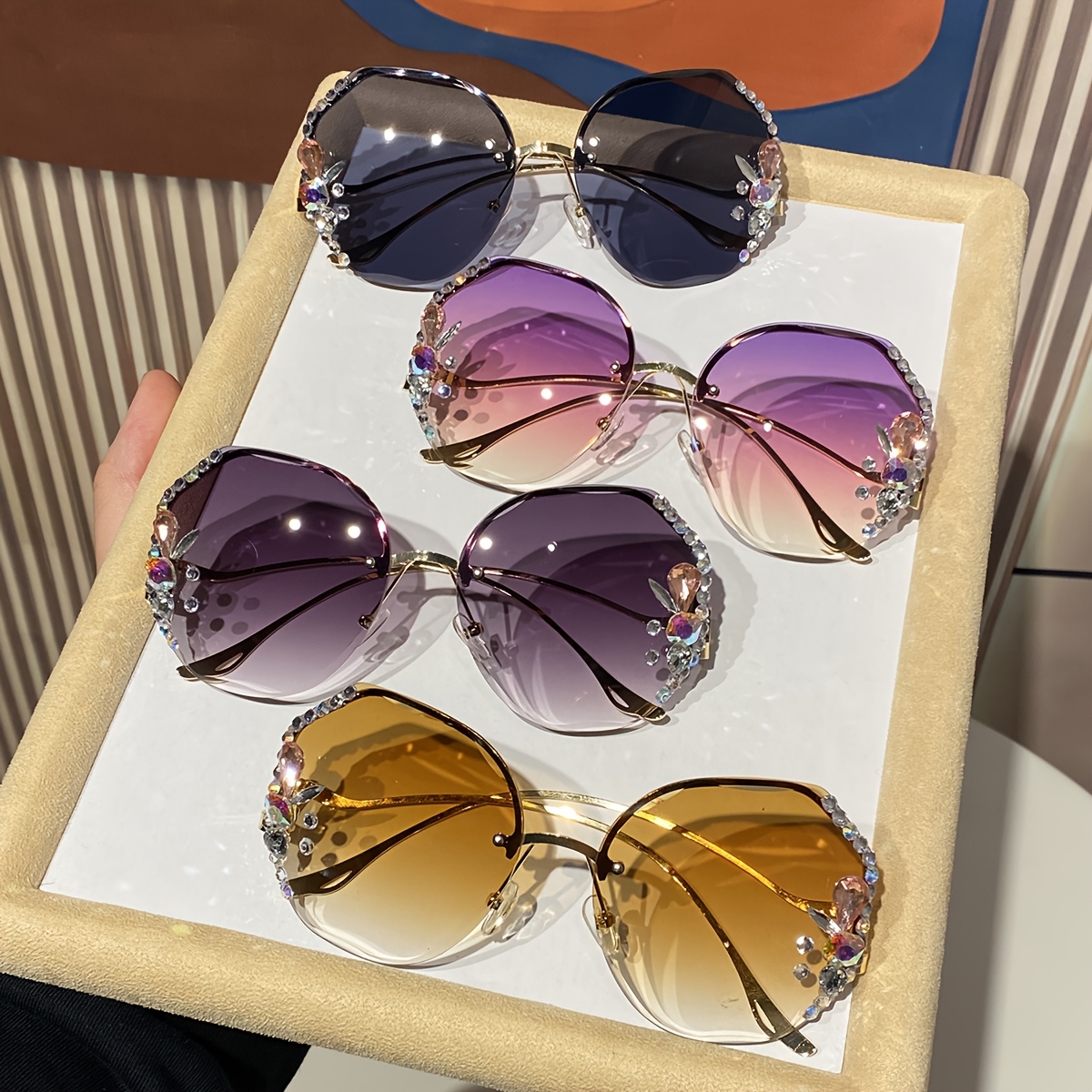4 Pairs Of Elegant Women\'s Sunglasses Amazon.com: Frienda 4 Pairs Rimless Rectangle Sunglasses  main image 4