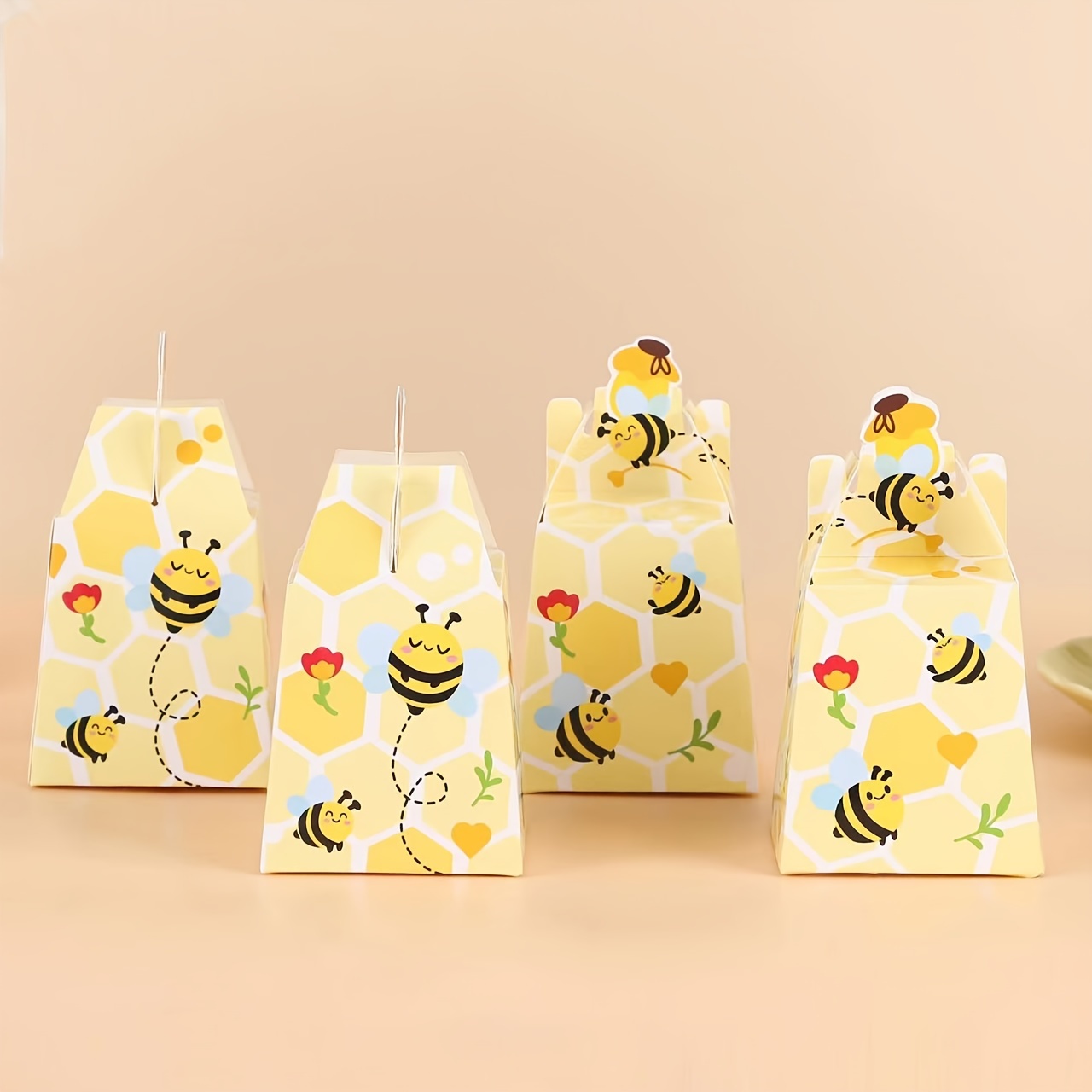 

20pcs Bee-themed Party Favor Boxes Cartoon Honeycomb Design Paper Candy Chocolate Gift Packaging For Wedding Birthday Housewarming Celebrations