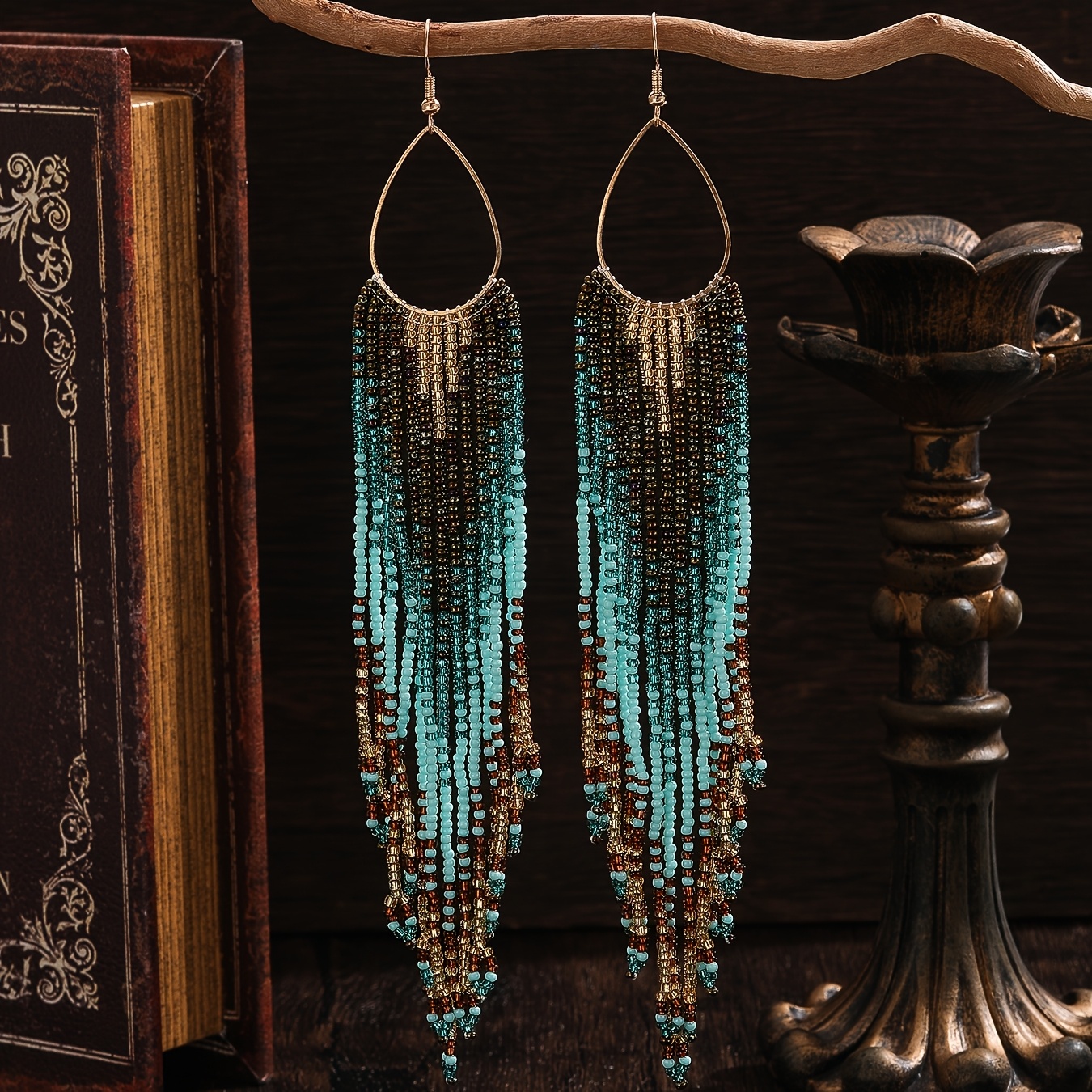 TEMU Une paire de boucles d'oreilles faites à avec perles de style bohème, composées de perles ovales créoles dégradées , marron et avec des pompons.