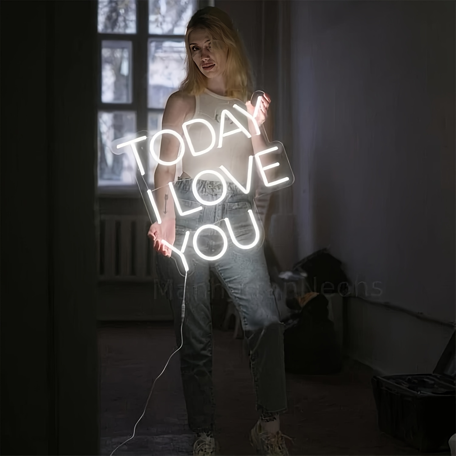 お好きな曲の歌詞を入れたパーソナライズされたLEDサイン。完璧な