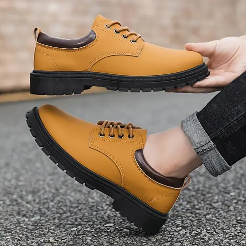 남성용 솔리드 부츠, 미끄럼 방지 내구성 있는 로우탑 레이스업 신발, 야외 하이킹, 캐주얼 & 스트리트웨어용 - 블랙 & 옐로우, 사계절 라운드 토 디자인, 야외 하이킹 부츠 | 세련된 신발 디자인 | 편안한 패브릭 안감