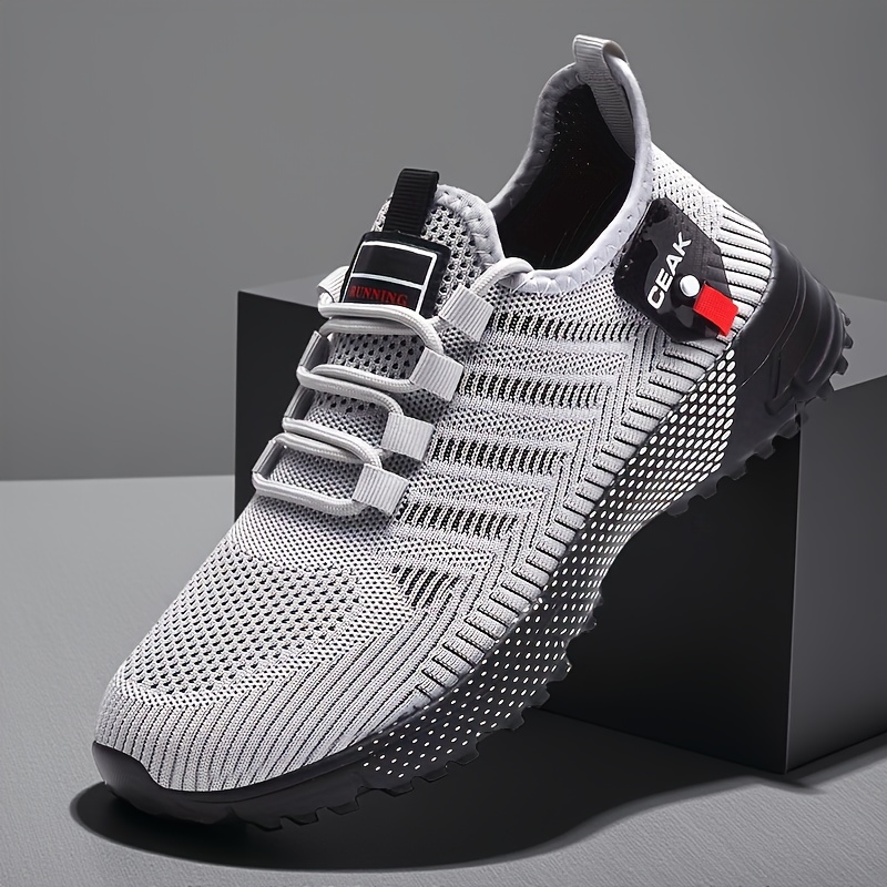 sneakers mens sports shoes are breathable and non slip mesh shoes lightweight and low cut casual sports shoes suitable for outdoor sports fitness jogging and daily wear