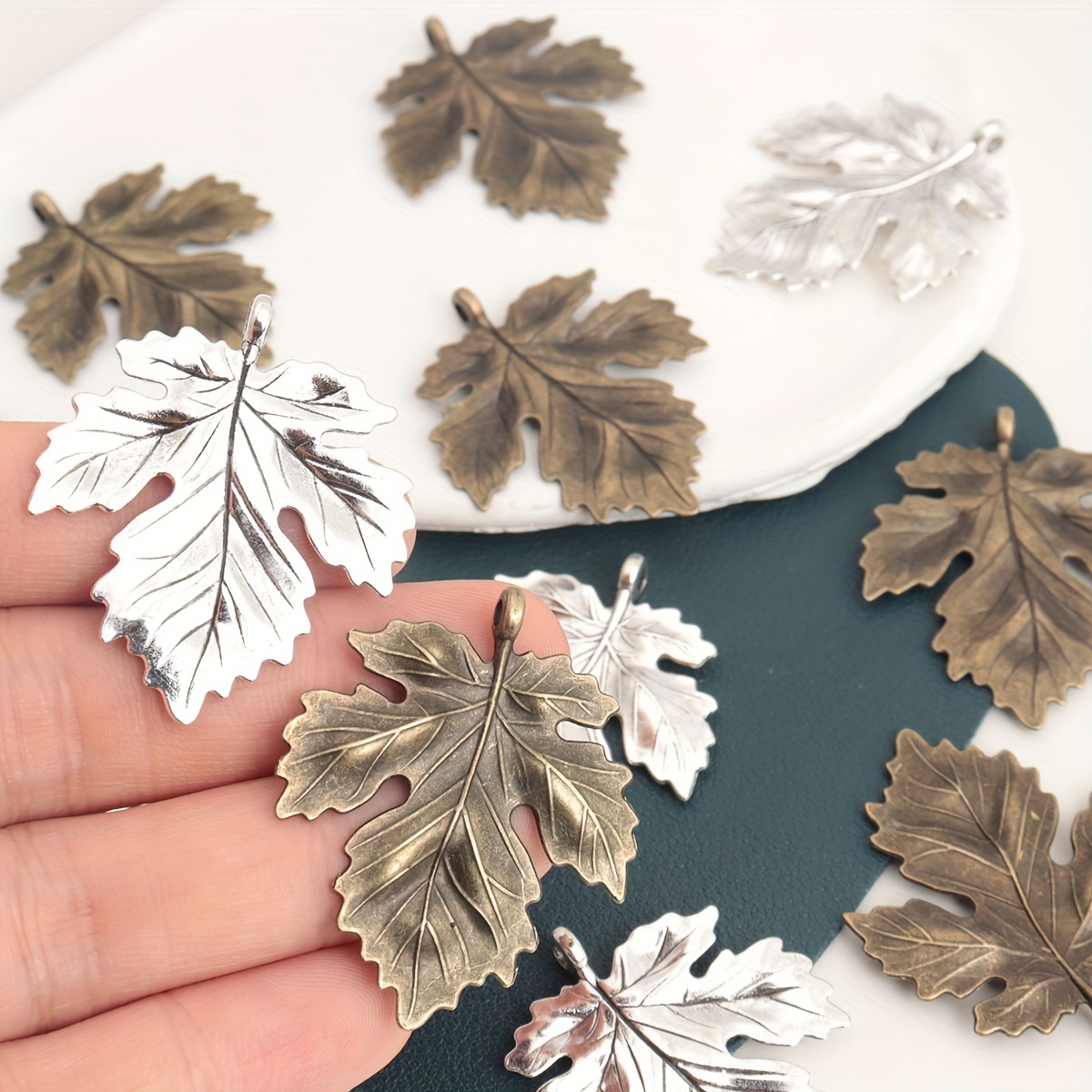 Set of 30 Maple Leaf Pendants Halloween Ornaments in Bronze