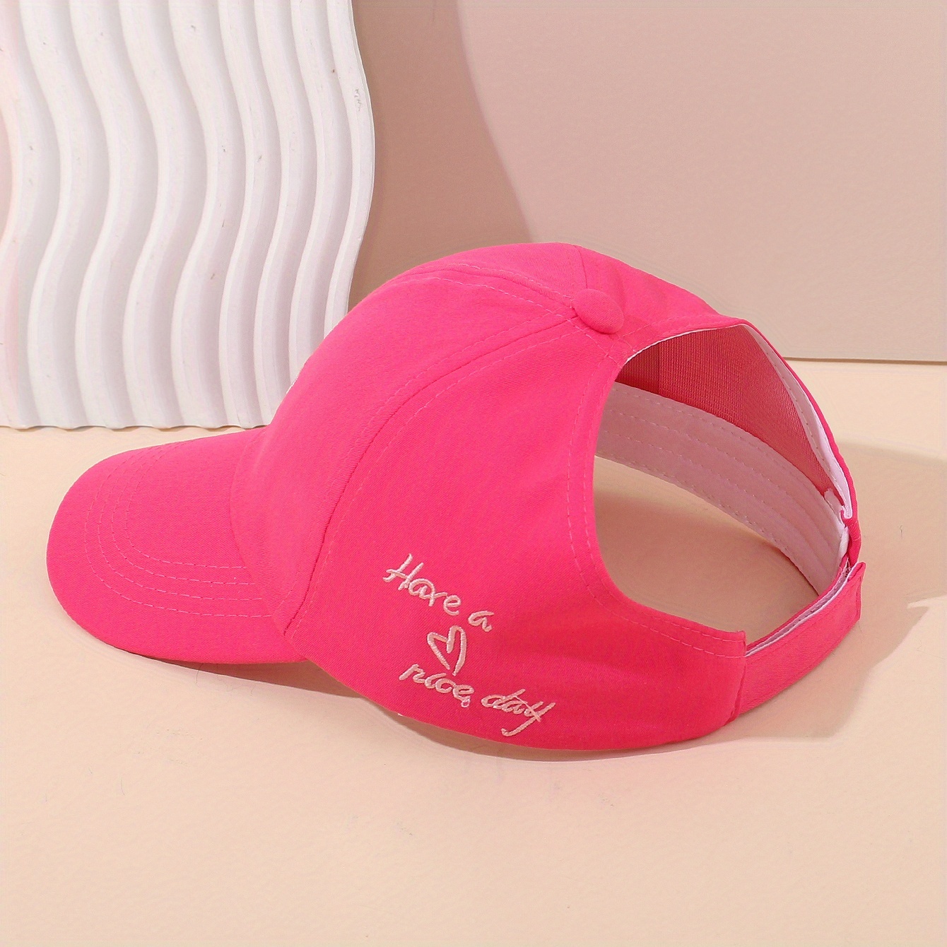 Youngsters' Breathable Baseball Cap with Heart & Letter Design - Adjustable Snapback, Machine Washable, 4-8 Years, Casual Summer Hat for Boys & Girls, Hat for Girls, Outdoor Play Accessory, Playful Youngsters' Style, Durable Youngsters'S Wear