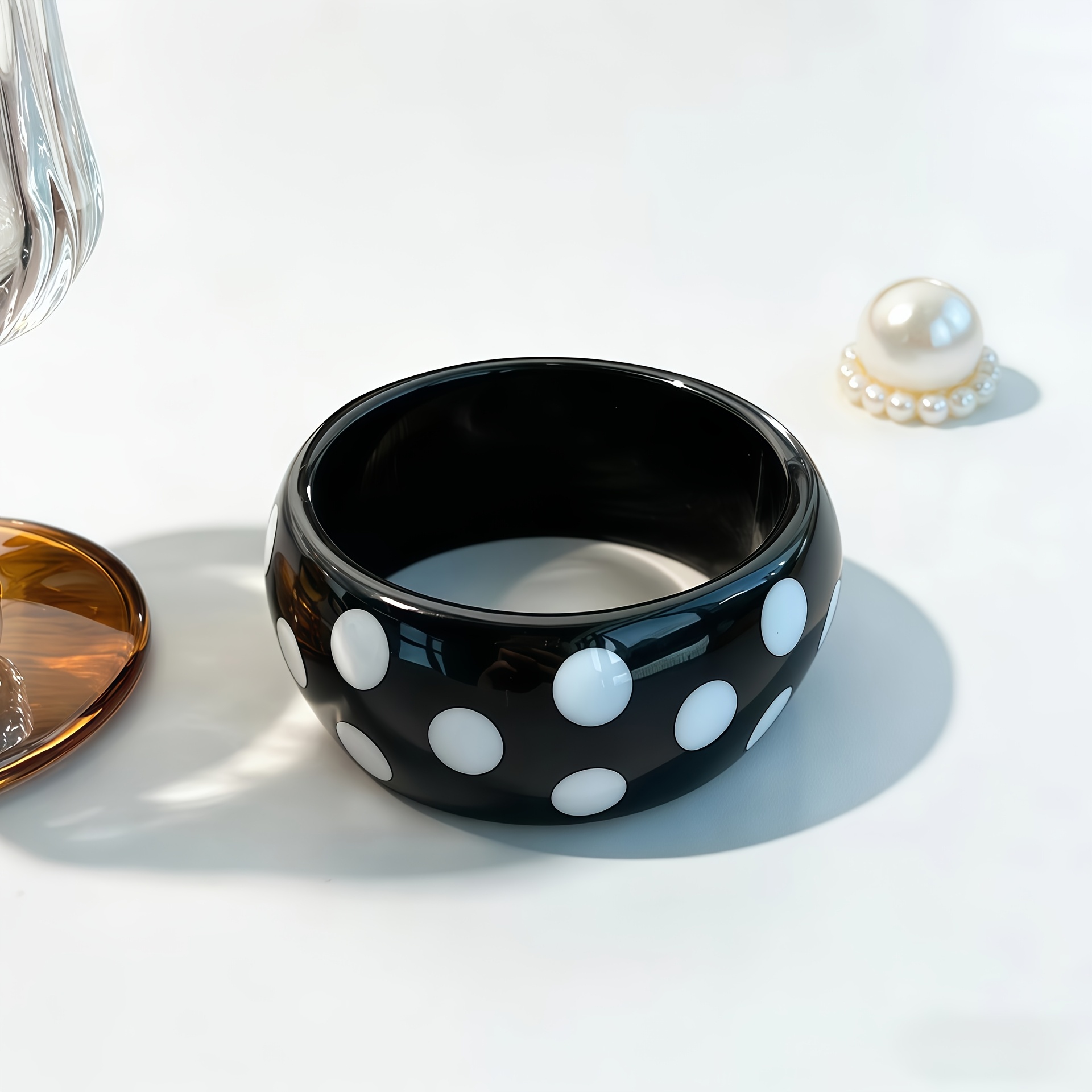 TEMU A Simple And Luxurious With Black And White Spots, And High-end Resin Circular Bracelet Suitable For Women's Leisure Vacation Wear, Versatile