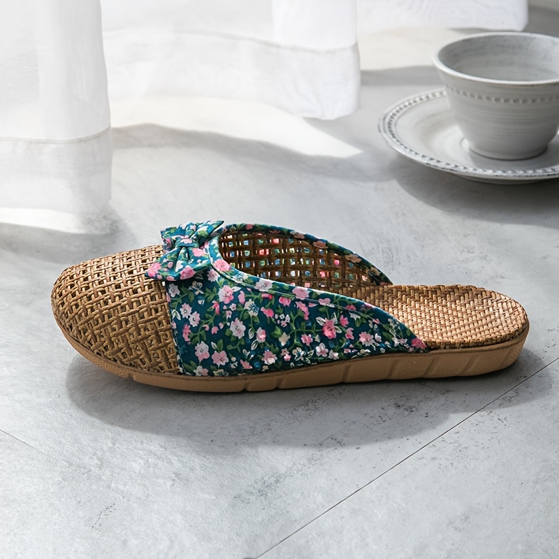 1 Pair Bow-Knot Woven Rattan Grass Home Slippers, Couple's Family Slippers, Men's and Women's Indoor Slippers for Home, Bedroom,, Non-Slip, Suitable for Women to Wear at Home, Out, Shopping, or for Casual Wear, Women Shoes