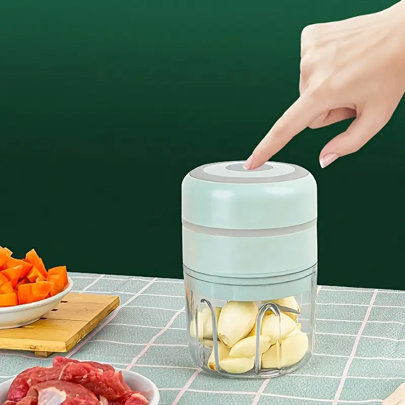 compact 8 45oz usb powered electric food chopper garlic crusher meat mill features ideal for preparation preparation tools carryable suitable for camping picnic garlic chopper Product details 0