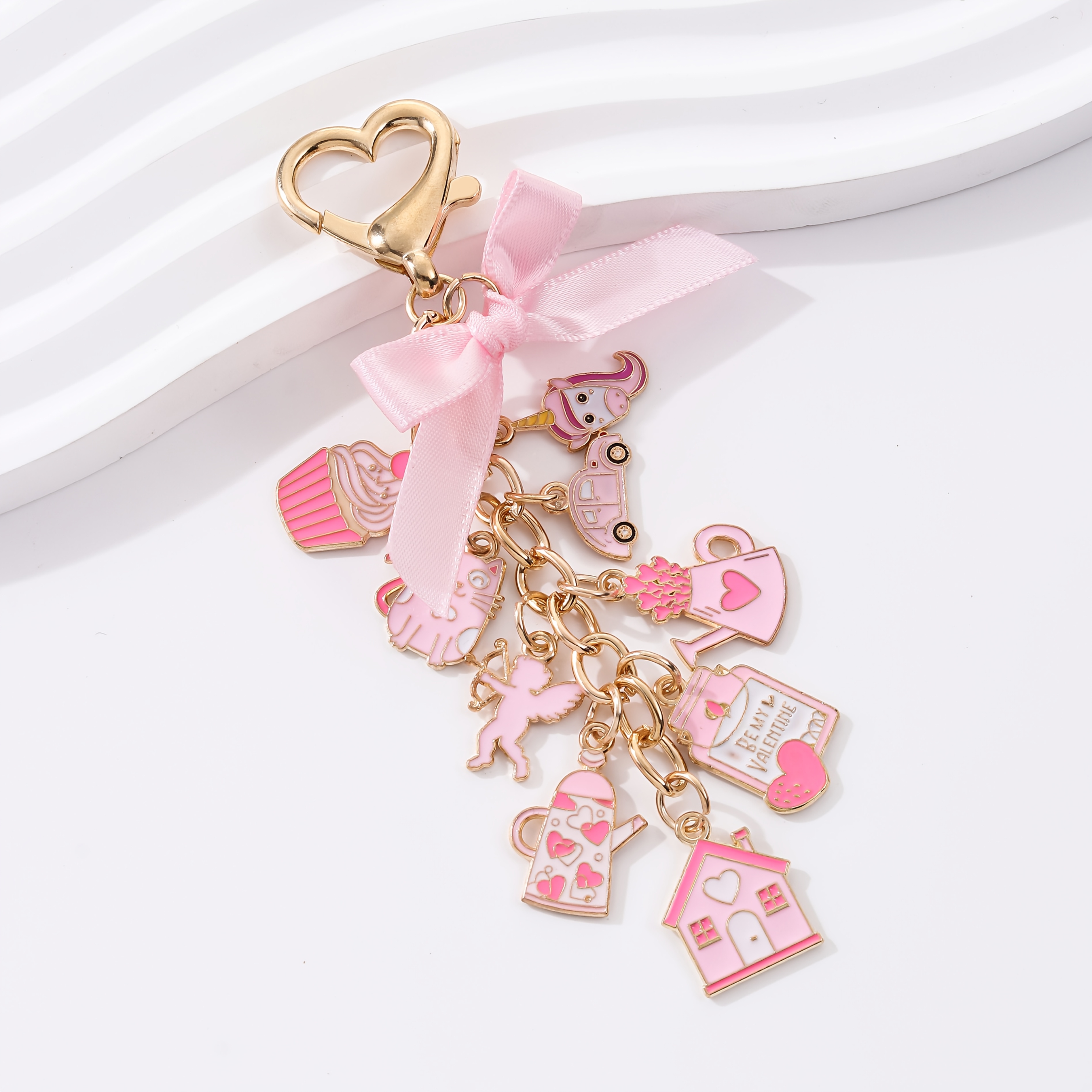 E-shop niedlicher Herz-Kuchen--Umschlag-Emaille-Schlüsselanhänger, hübsche Handtasche, romantisches Valentinstagsgeschenk für Freunde
