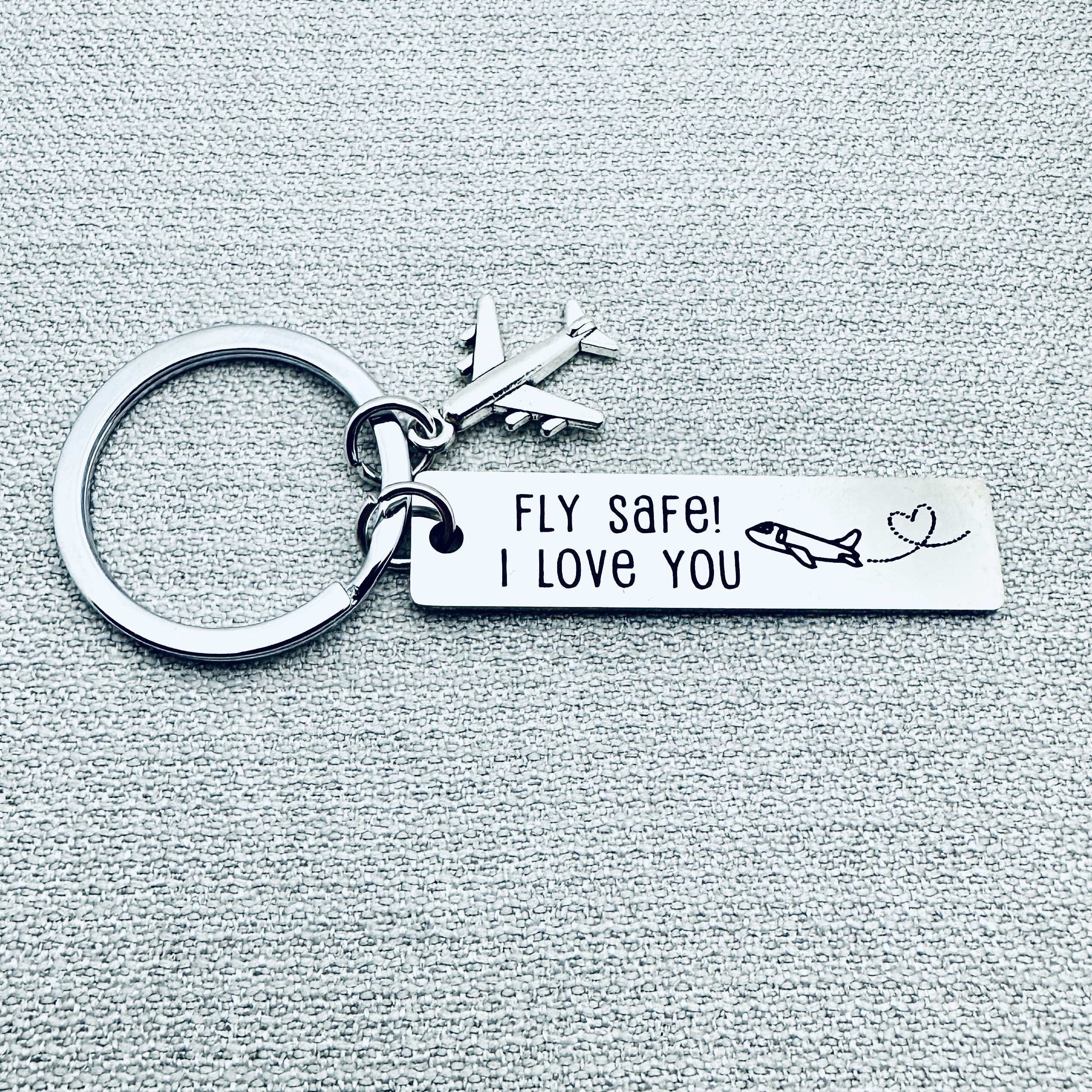 

Dad 'safe Flying, I Love You' Keychain - Stainless Steel, Perfect Gift For Aviation Enthusiasts, , & - Ideal For Birthdays, Anniversaries & Long-distance