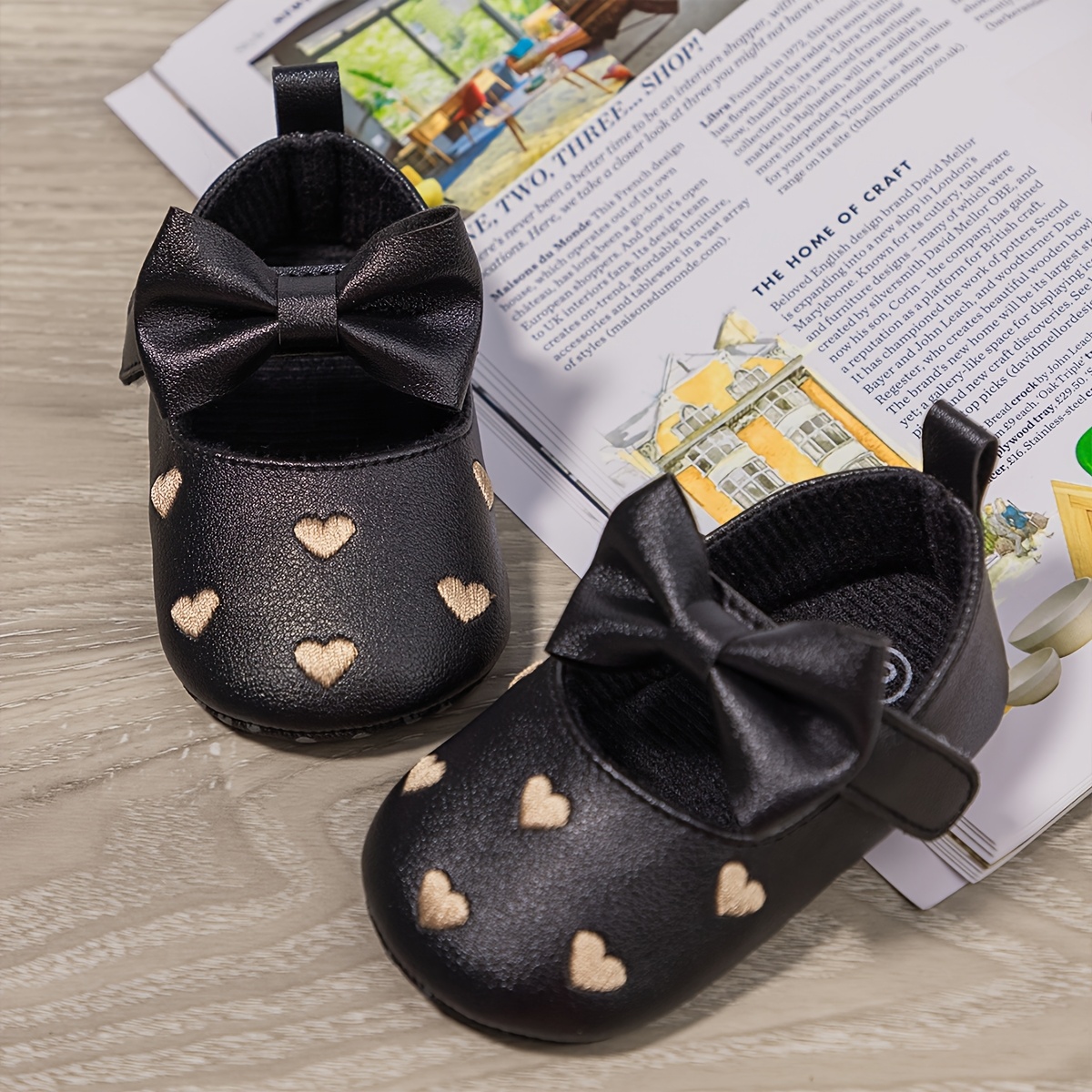 Solid Color Mary Jane Infant Footwear with Bow & Heart Designs - Non-Slip Walking Footwear in Black, Pink, Golden for Spring/Fall, Charming Style