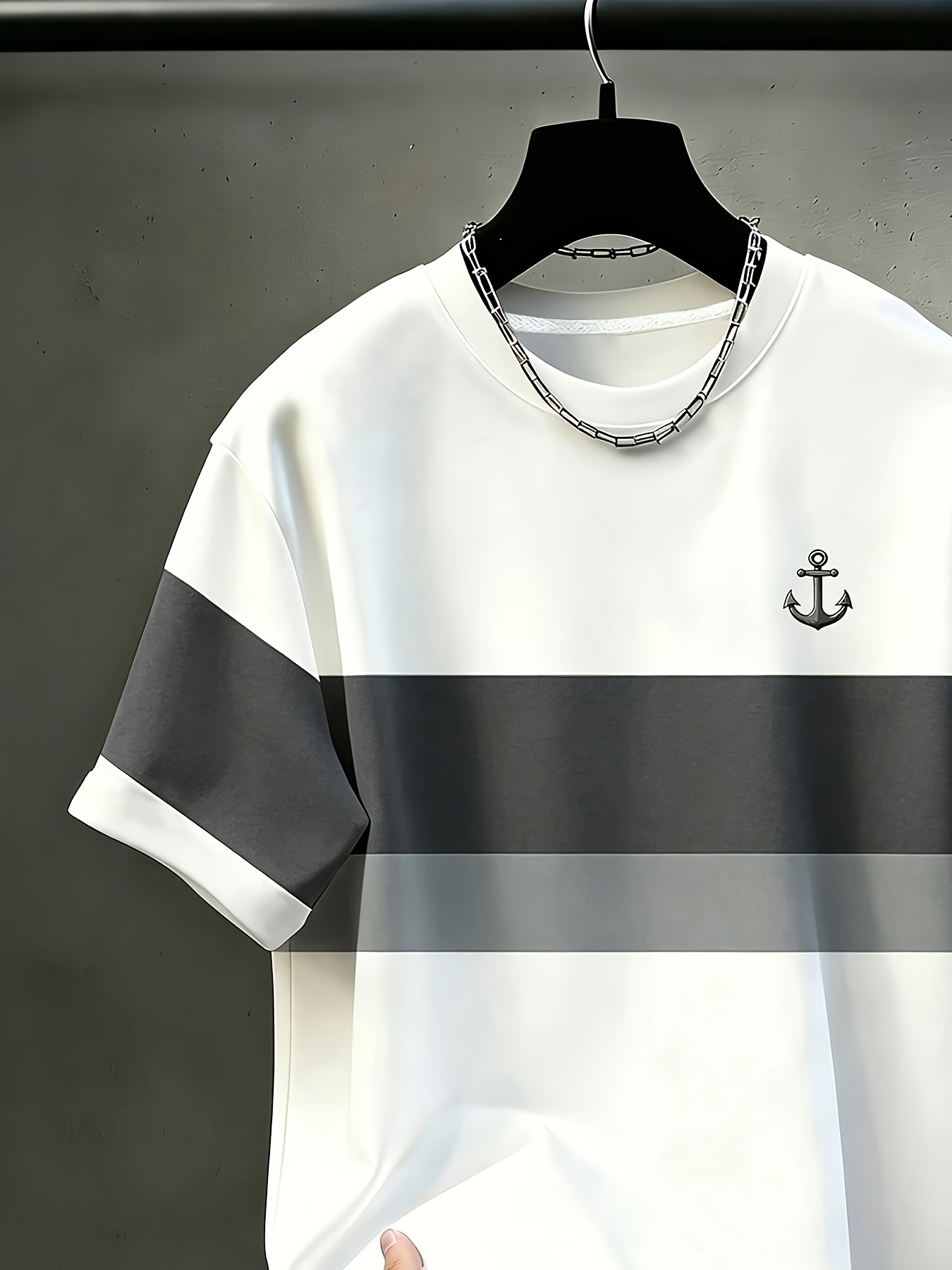 Men’s White & Black Color-Block T-Shirt