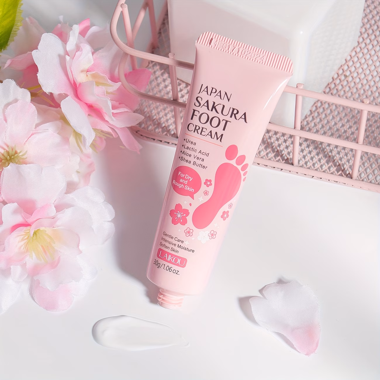 sakura cream 1 06oz 2 packs urea lactic acid aloe vera and shea butter mild on skin Product details 2