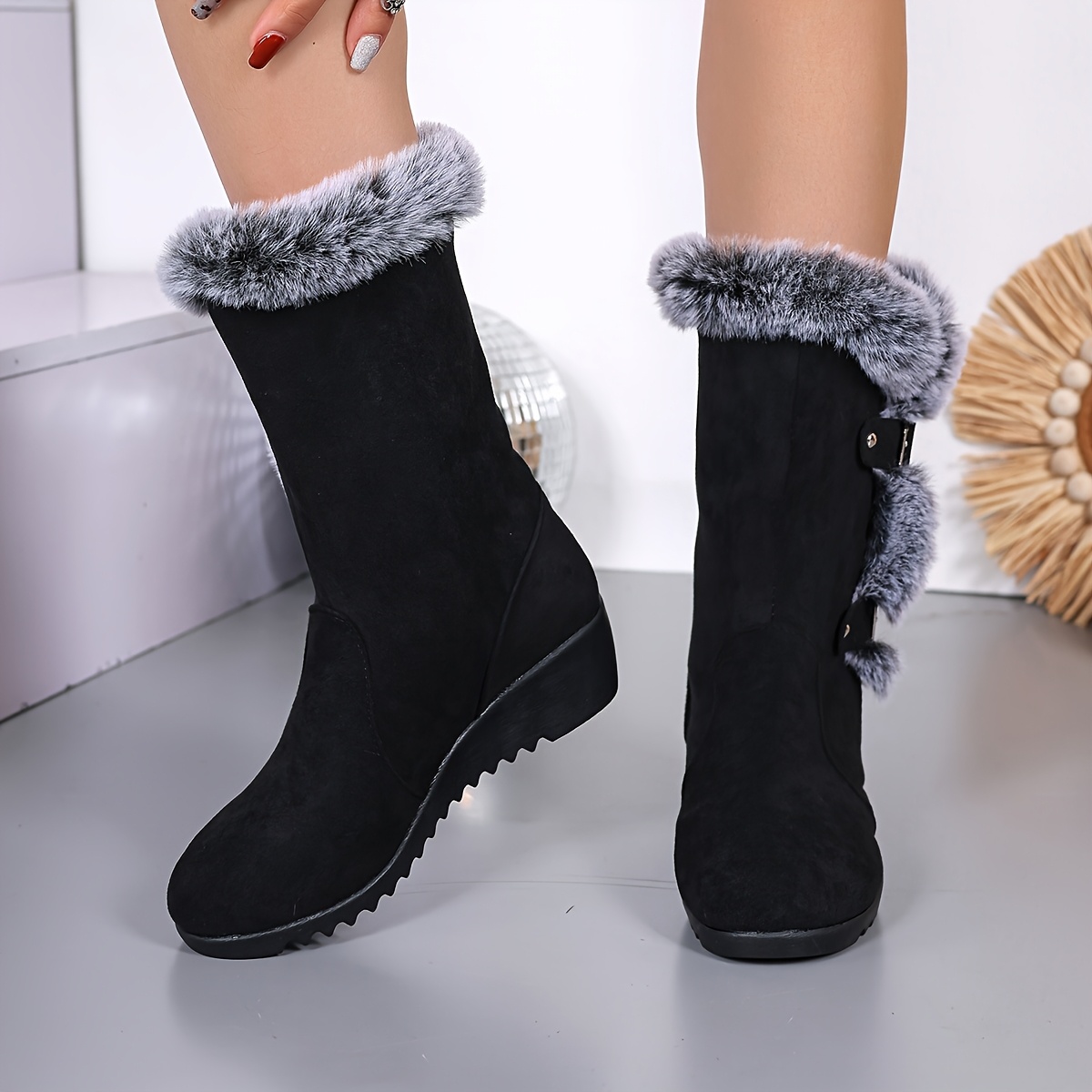 

Bottes Chic pour Femmes avec Doublure en Fausse Fourrure, Bout Rond & Talon Compensé - Chaussures d'Hiver en Velours Confortables