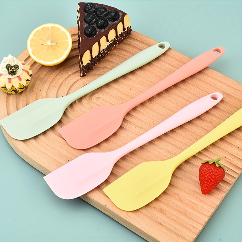 2pcs high quality silicone spatulas multifunctional baking spatulas heat resistant non stick for baking spreading   and serving size   8 27in Product details 6