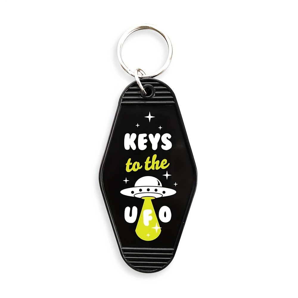 

1pc Plastic Keychain - Ufo Keyring