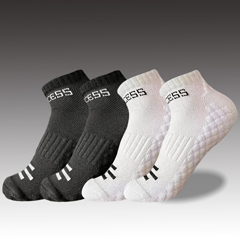 Image of 4 Pairs Of /summer Breathable Sweat-absorbing Minimalist Letter-patterned Towel-bottomed Unisex Short Socks, Versatile For Daily Wear. Suitable For With Family And Colleagues