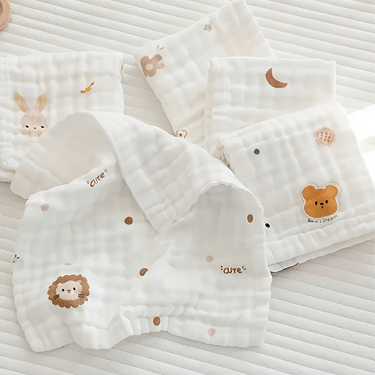 5pcs Soft Newborn Baby Washcloths and Bibs Set