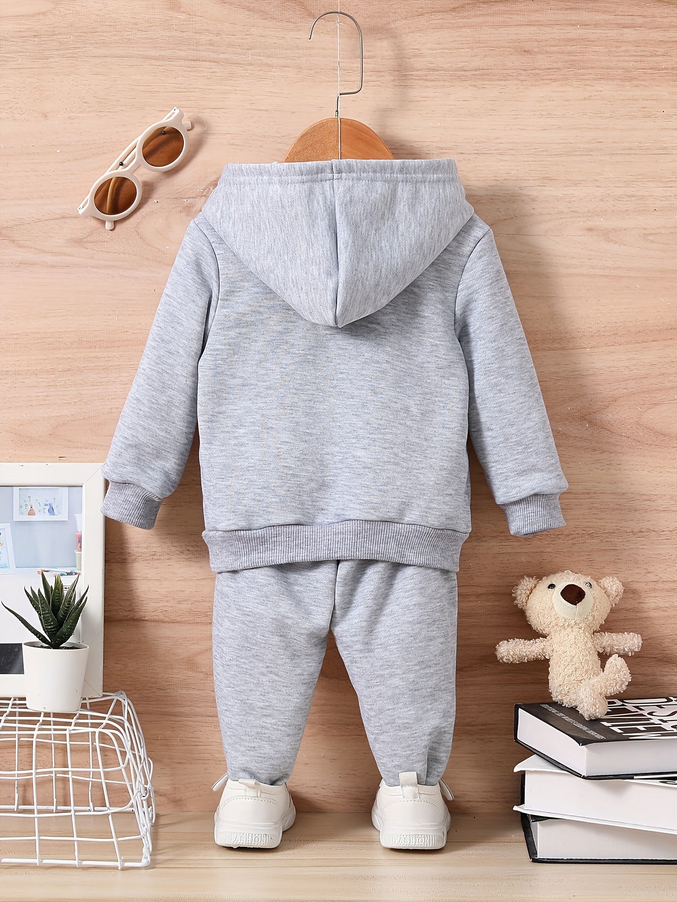 Baby's Customized 2pcs Set, Christmas Pattern Sweatshirt & Sweatpants