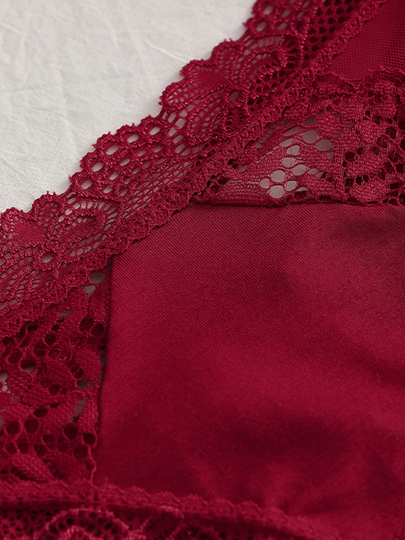 3 stuks Dames Kanten Strings, V-String Slipjes met Contrasterende Lace Randen, Zacht Ademend Ondergoed voor Elke Dag & Speciale Gelegenheden, 3 Kleuren, Panties van Kant, Intiem Onderkledingstukken, Elegant Underwear, Delicaat Ontwerp