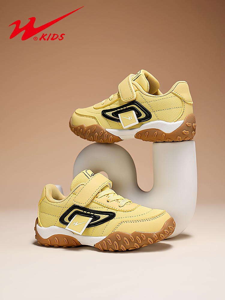 A Pair of Girls' Athletic Shoes for Everyday Use, Trendy Casual Footwear That Is Breathable, Durable, And Suitable for Running And Tennis, Perfect for Both Boys And Girls, Ideal for Travel And Sports.