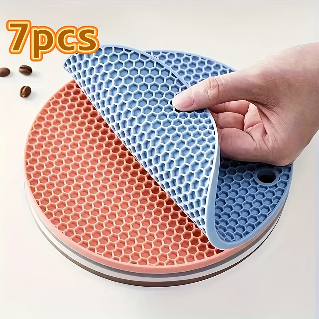 

7 Silicone Honeycomb Heat Insulation Mats - Heat-resistant, Non-slip, Solid-color Table Mats, Suitable For Kitchens, Dining Rooms And Cooking - Easy To Clean, And Multi-functional Kitchen Supplies