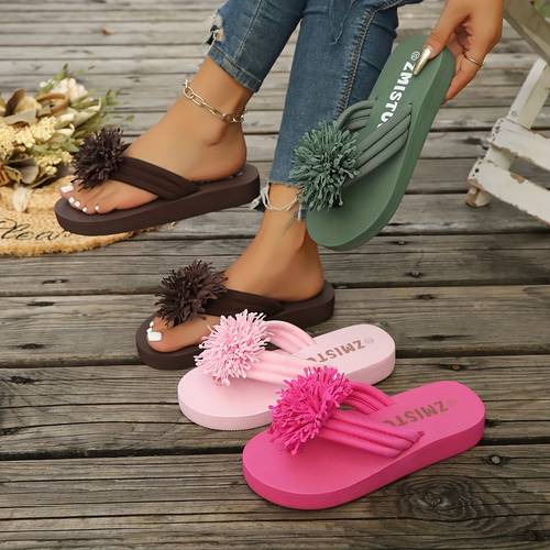 Women'S Floral Decorated Flip-Flops - Slip-On Flat Heel, Soft Fabric Upper & Rubber Sole, All-Season Comfort, Elegant Casual Shoes for Beach, Casual Attire, Beach Footwear, Stylish Footwear, Durable Footwear