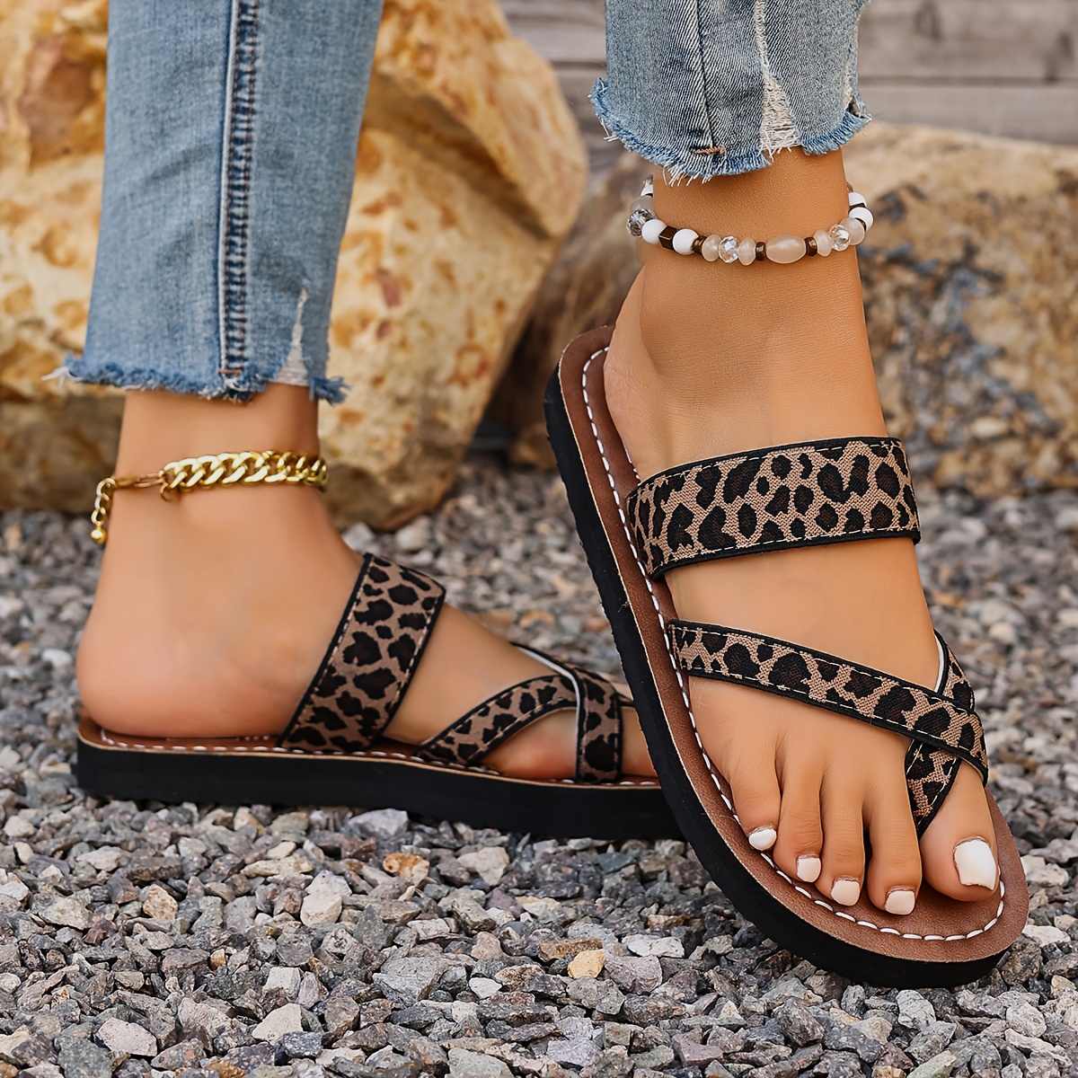 TEMU New Summer Trendy Fashion Women's Leopard Print Toe-post Slippers, Open-toe Beach Vacation Sandals, Influencer Women's Shoes, Stylish All-match