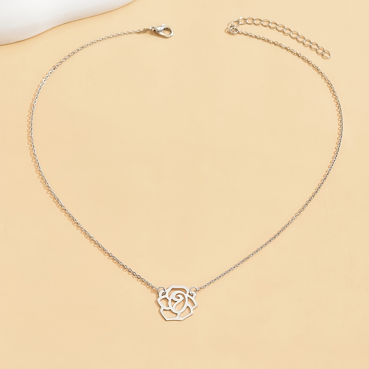 Women's Classic Hollow Flower Necklace, Western Trends
