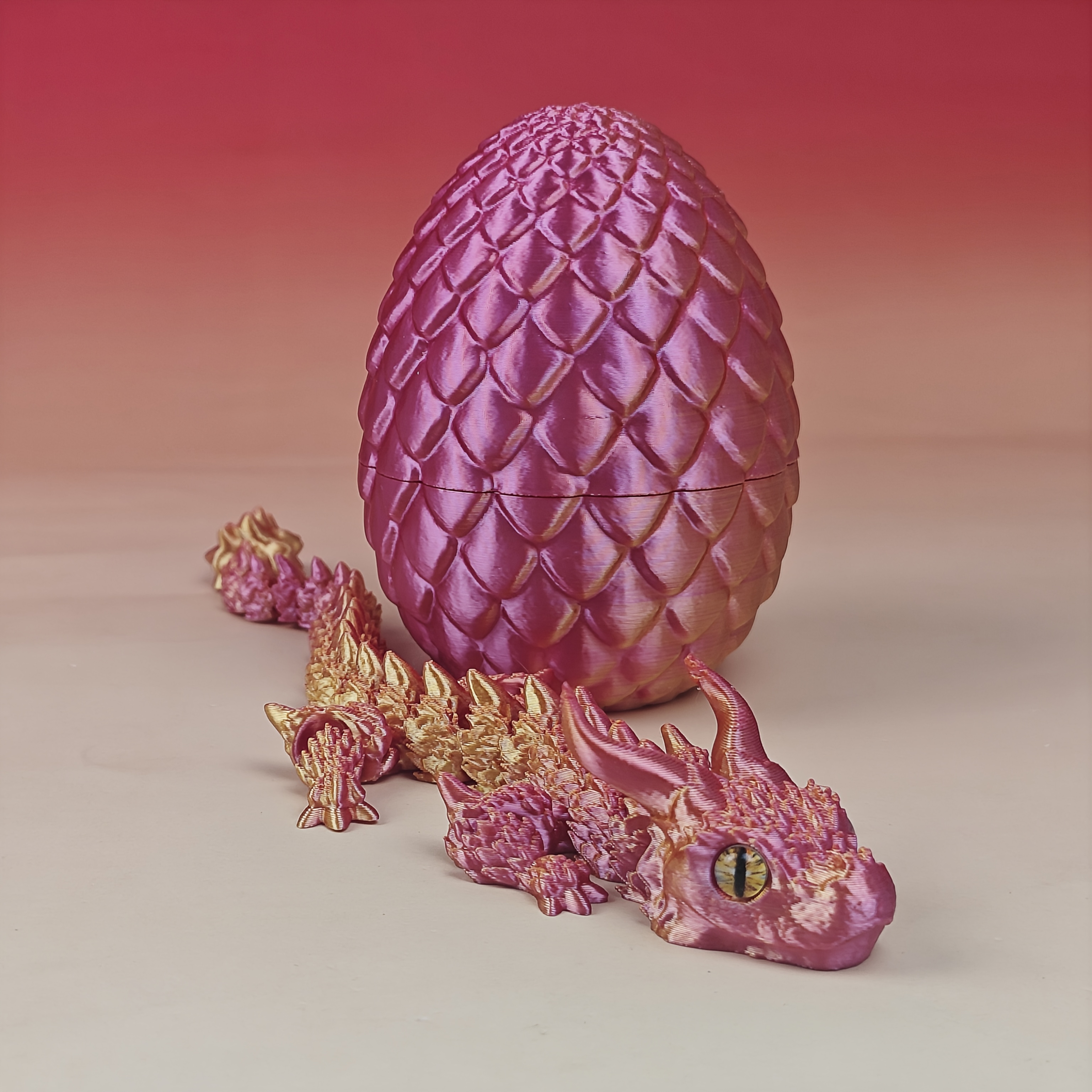 3d Printed Red And Golden Horn Dragon Is Suitable For Bedroom And Kitchen Placement, As Well As For Holiday Gifting . It Has Flexible Joints And Beautiful Ornaments