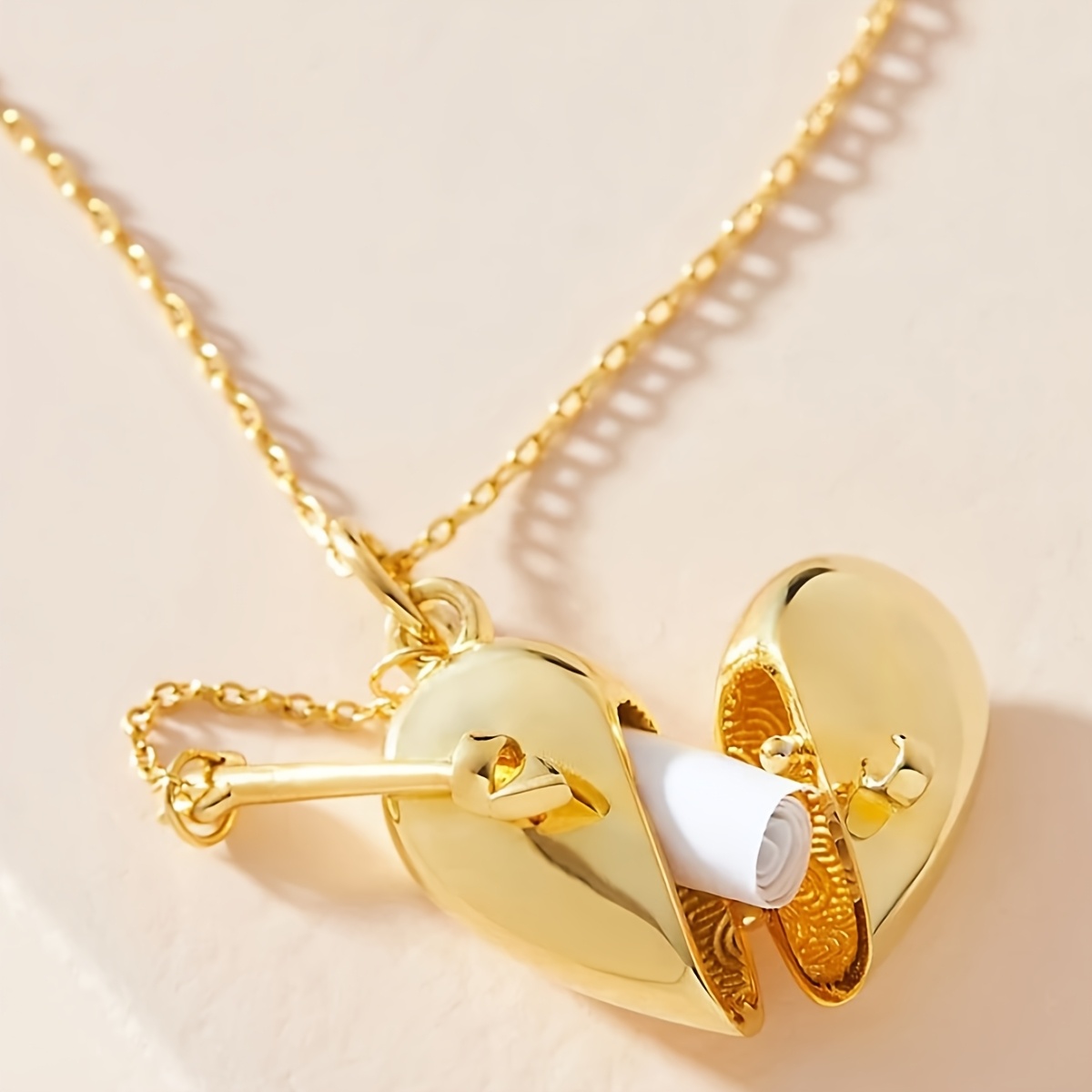 TEMU Collana con Scatola Cuore e d'Amore, Collana con Pendente che Trafigge il Cuore