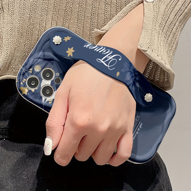 One Cream Strap Dark Blue Flower Print Phone Case for Apple Series 111213141516promax Samsung Series A05/A15/A25/A35/A55/S23/S24Ultra