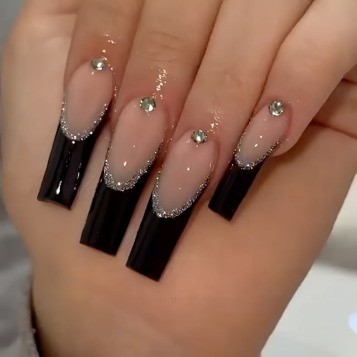 

24pcs Long Press On Nails, And Tones, 3d Embellishments, Set