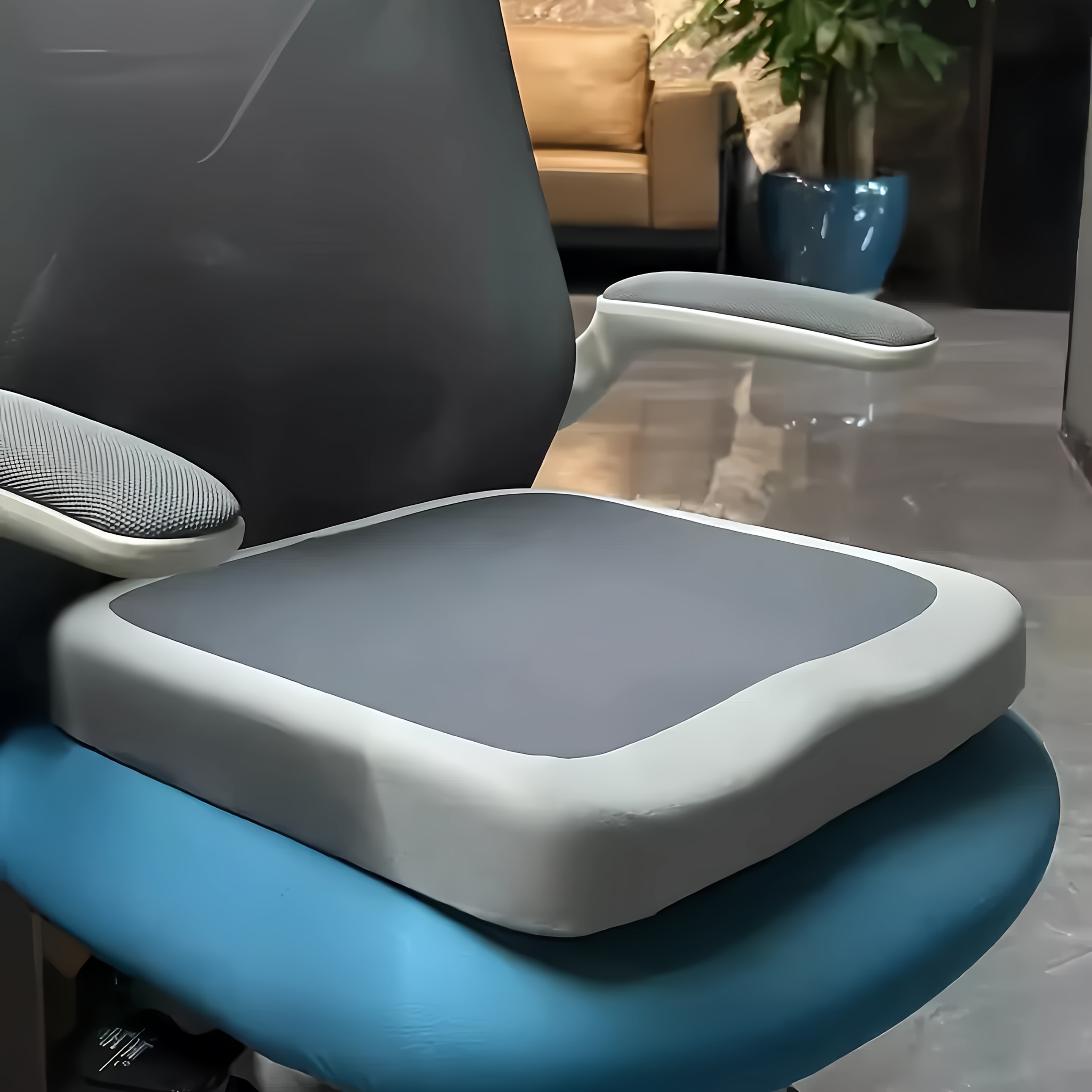 E-shop 1 Ultra-bequemes Memory Foam Kissen mit ergonomischer Hüftstütze. Geeignet für lange im Büro, hilft vorbeugend bei Schmerzen im Steißbein,