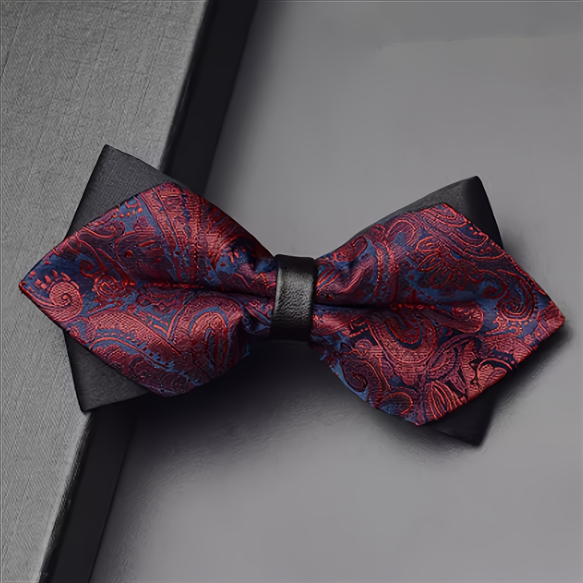 1pc Of A Solid Color Bow Tie For Men, Featuring 1200 Needles, Suitable For Students And Designed As A Short Bow Tie