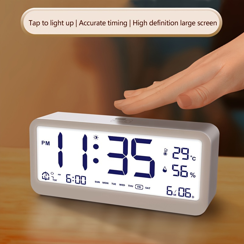 Sveglia Digitale LED Con Allarme Forte - Luminosità Regolabile, Snooze, USB-C, Per Dormienti Pesanti