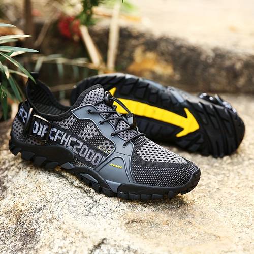 lightweight breathable slip resistant wear resistant comfortable soft soled wading shoes for outdoor beach activities